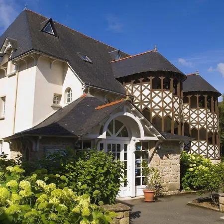 Pierre & Cap Glenan Aparthotel 3*